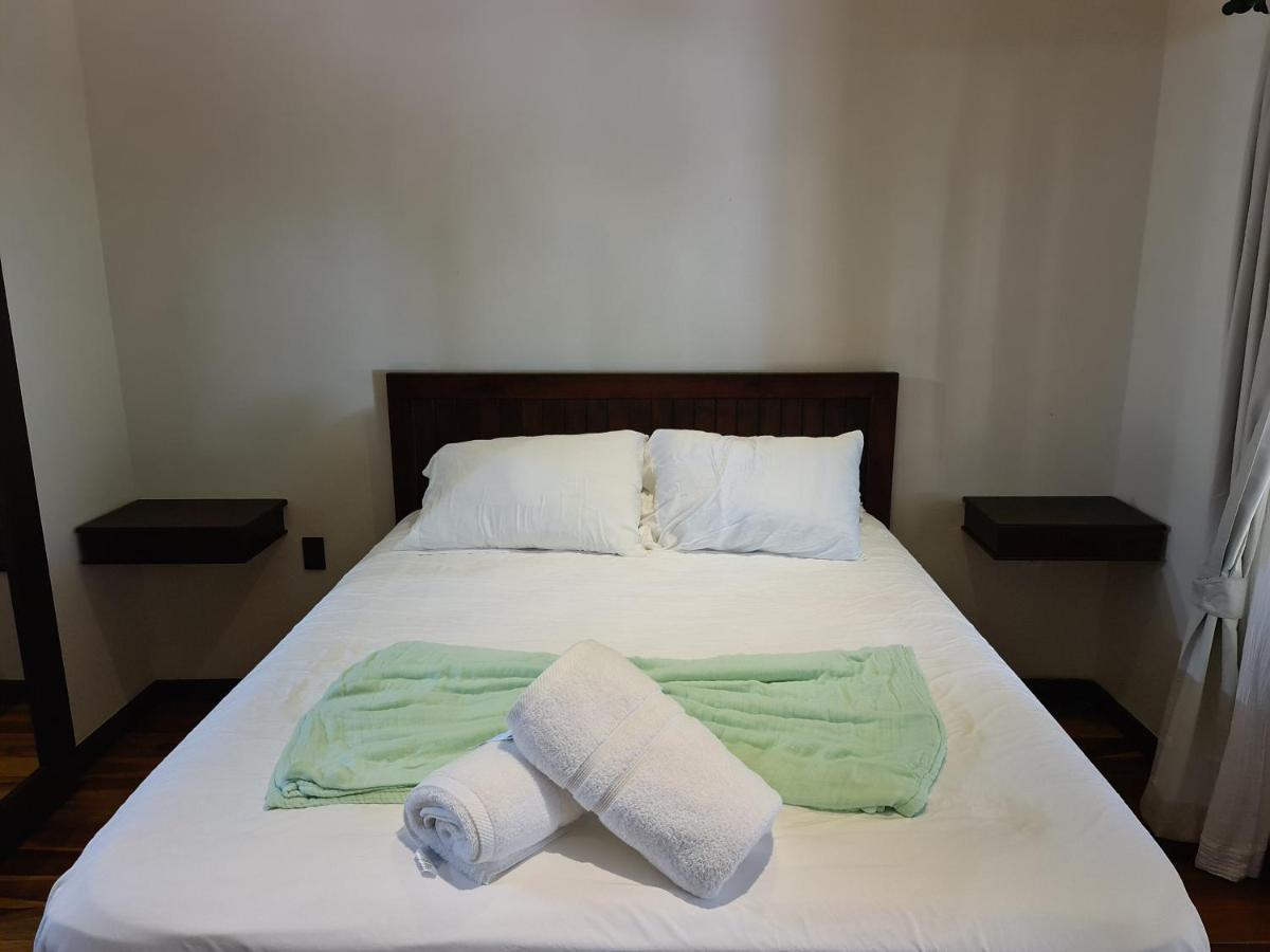 Hona Beach Hotel Dominical Zimmer foto